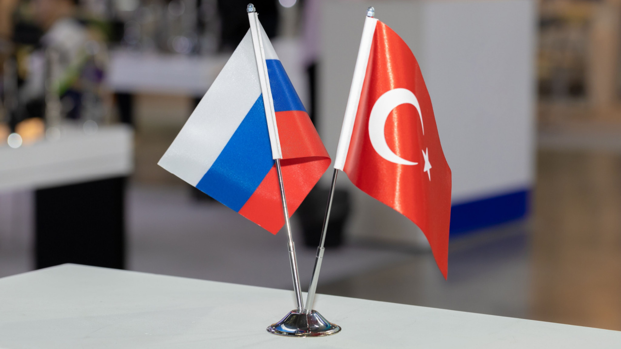 Rusia y Turquía colaborarán en la lucha contra las criptotransacciones relacionadas con el crimen